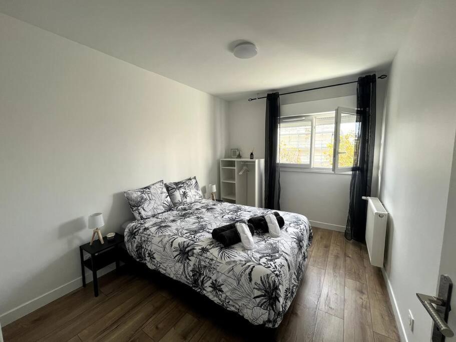 Hana Home Mantes-La-Jolie 6 Personnes Parking Public Gratuit Business&Family Εξωτερικό φωτογραφία